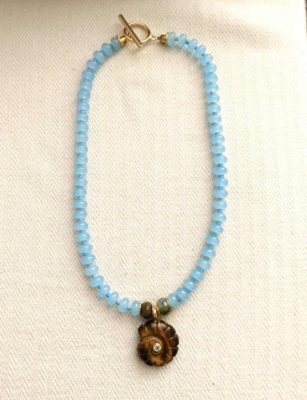 Nautilus Charm Necklace Brown